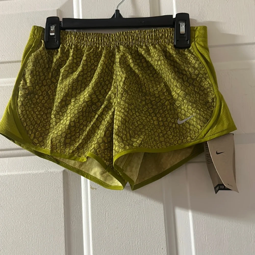 Nike Alligator Print Tempo Running Shorts: GREEN: NWT: SIZE S
